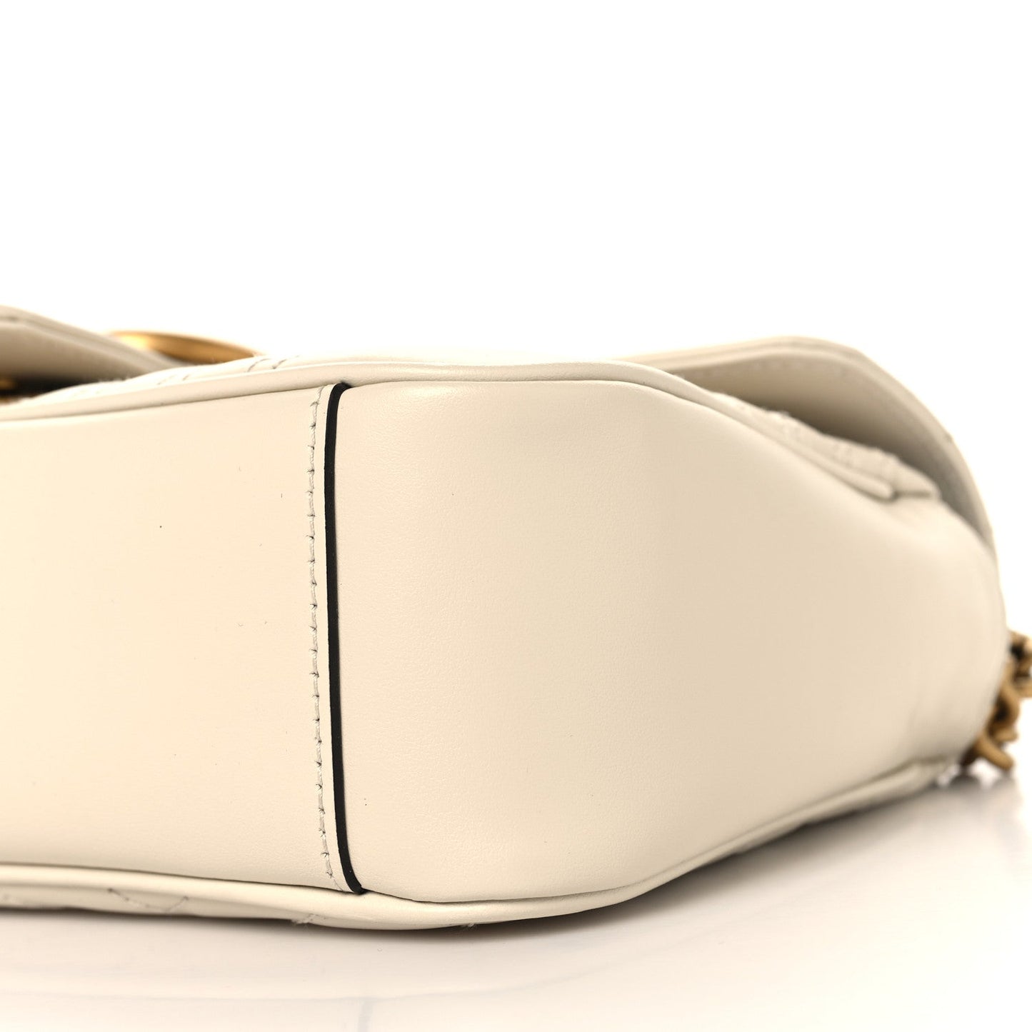 Calfskin Matelasse Small GG Marmont Shoulder Bag White