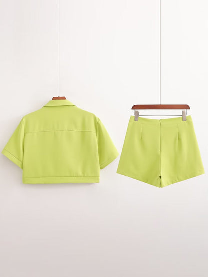 Ropa de verano para mujer, camisa con bolsillo decorativo, abrigo corto, cintura alta, pantalones cortos adelgazantes a juego.