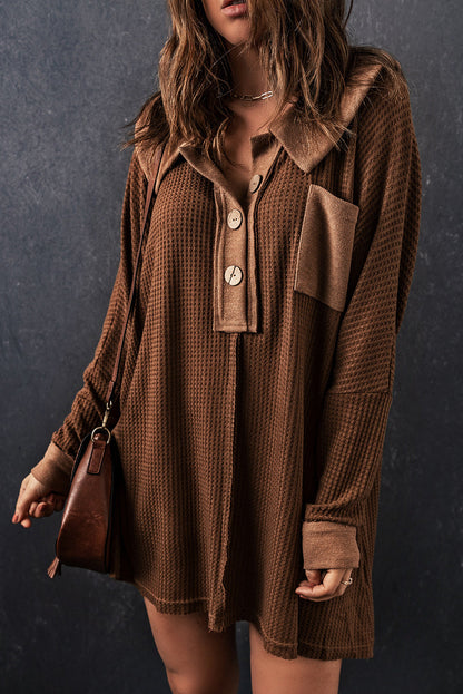 Camiseta holgada para mujer con diseño vintage de gofre teñido con minerales en marrón