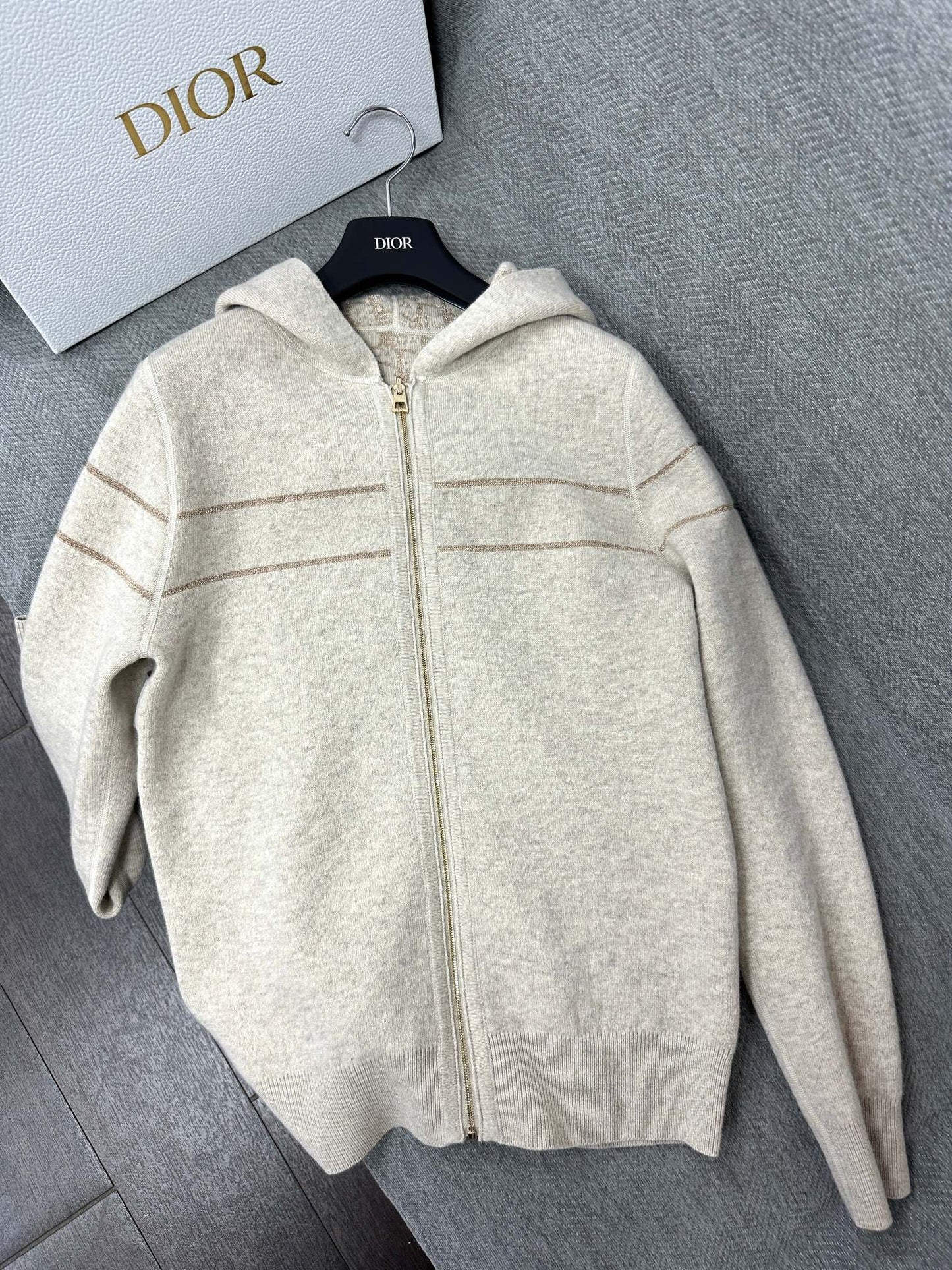 CD Reversible Zipped Cardigan with Hood Grey Cashmere 336827