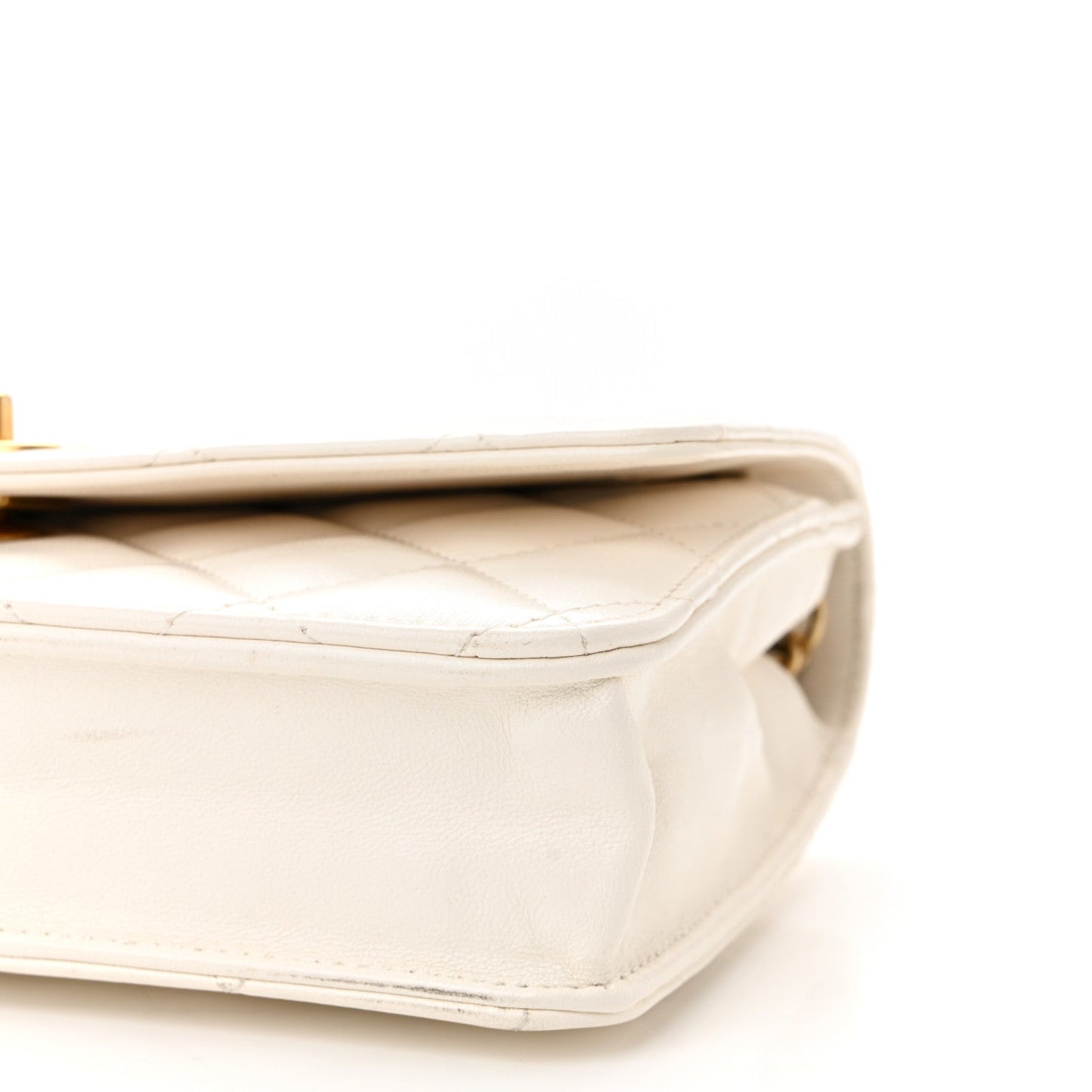 Lambskin Quilted CC Pearl Crush Wallet on Chain WOC White