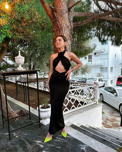 Vestido sexy con estampado floral, espalda descubierta, tirantes finos y escote halter.