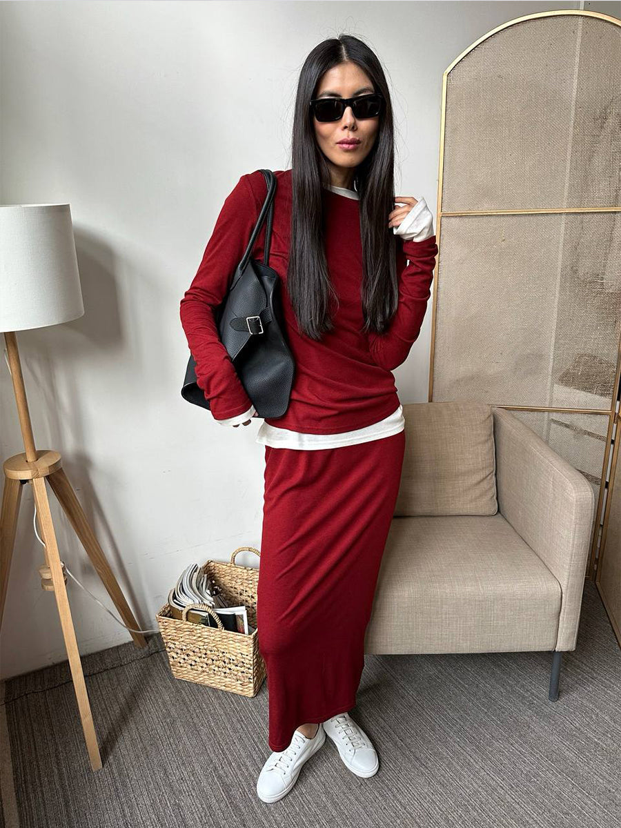Conjunto de dos piezas de otoño e invierno para mujer, de modal suave, informal, con pantalones de pierna ancha y estampado navideño en rojo.