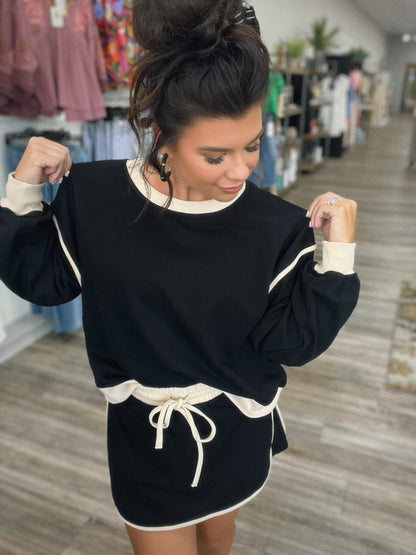 Traje de otoño para mujer, suéter holgado de algodón multicolor, falda de imitación y pantalones cortos.