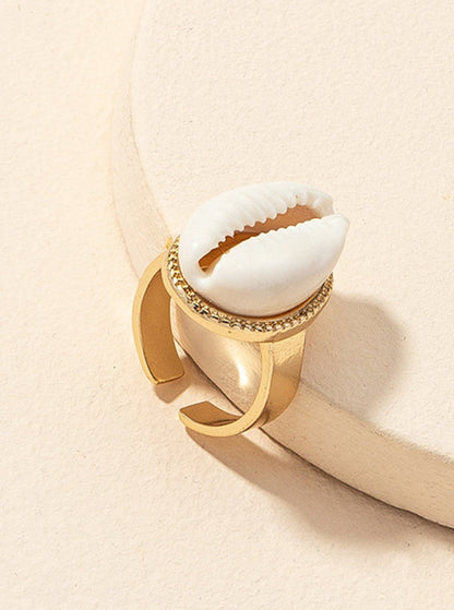 Anillo abierto de concha 