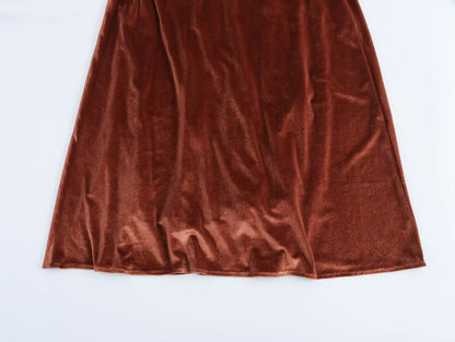 Vestido midi plisado con tirantes para mujer de otoño