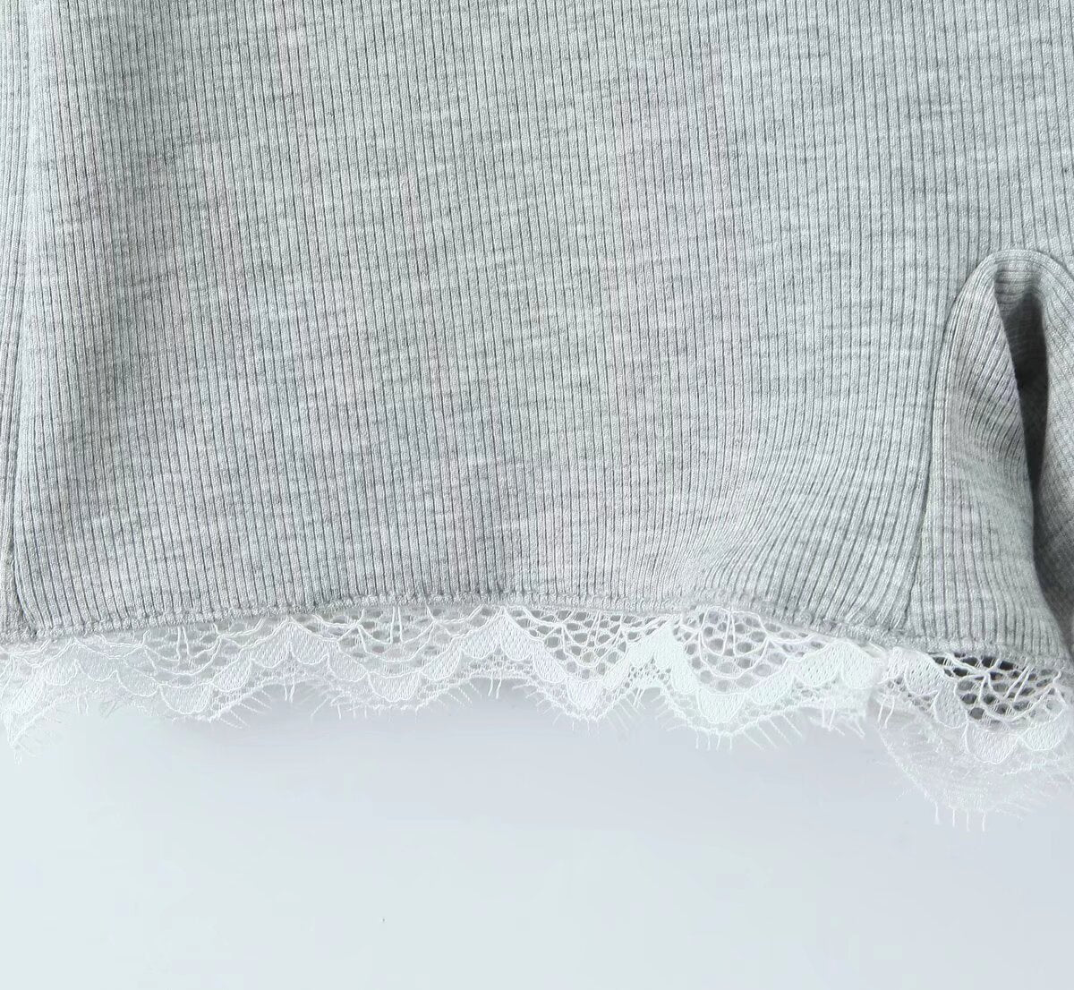 Mono de verano sexy con encaje en contraste de colores y tirantes finos, sin espalda, ajustado, pantalones cortos para mujer