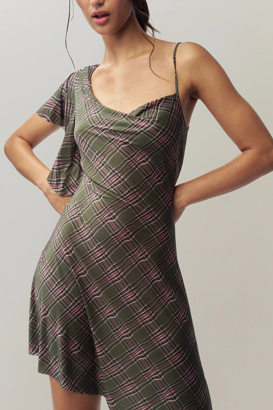 Vestido de primavera con cuello en diagonal y hombros descubiertos, estilo retro a cuadros, de diseño asimétrico irregular y elástico.