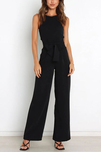 Pantalones anchos con bolsillos y cinturón de moda