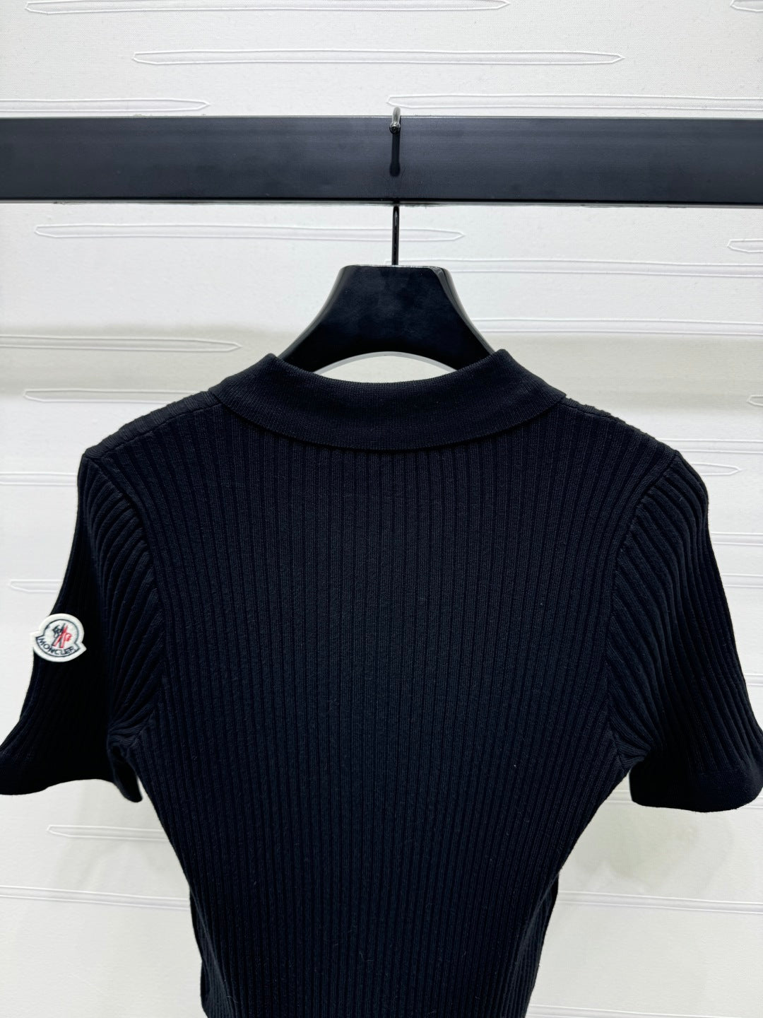 Moncle Beaded Lapel Knit Short-Sleeve Top Black Tencel Cotton 255893