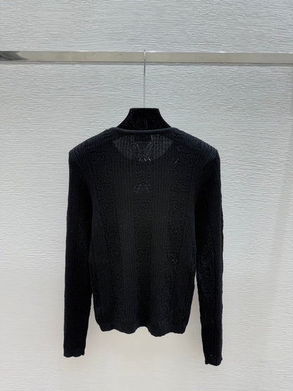 CC 25 Crew Neck Knit Long Sleeve Sweater Wool