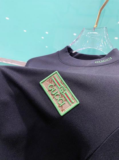 Gucci 25 Long-Sleeved T-shirt 106339