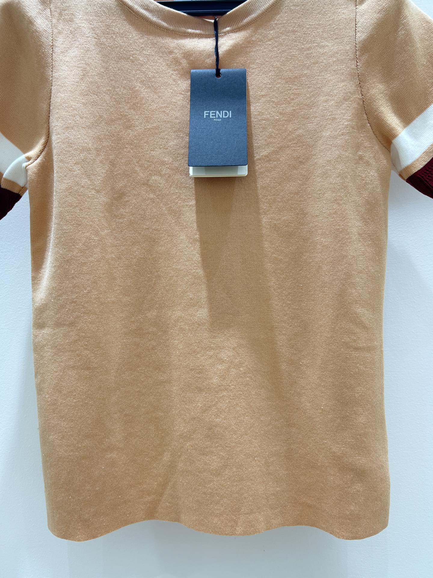 Fendi 25 Round Neck Knit Short-Sleeved Shirt Brown Tencel
