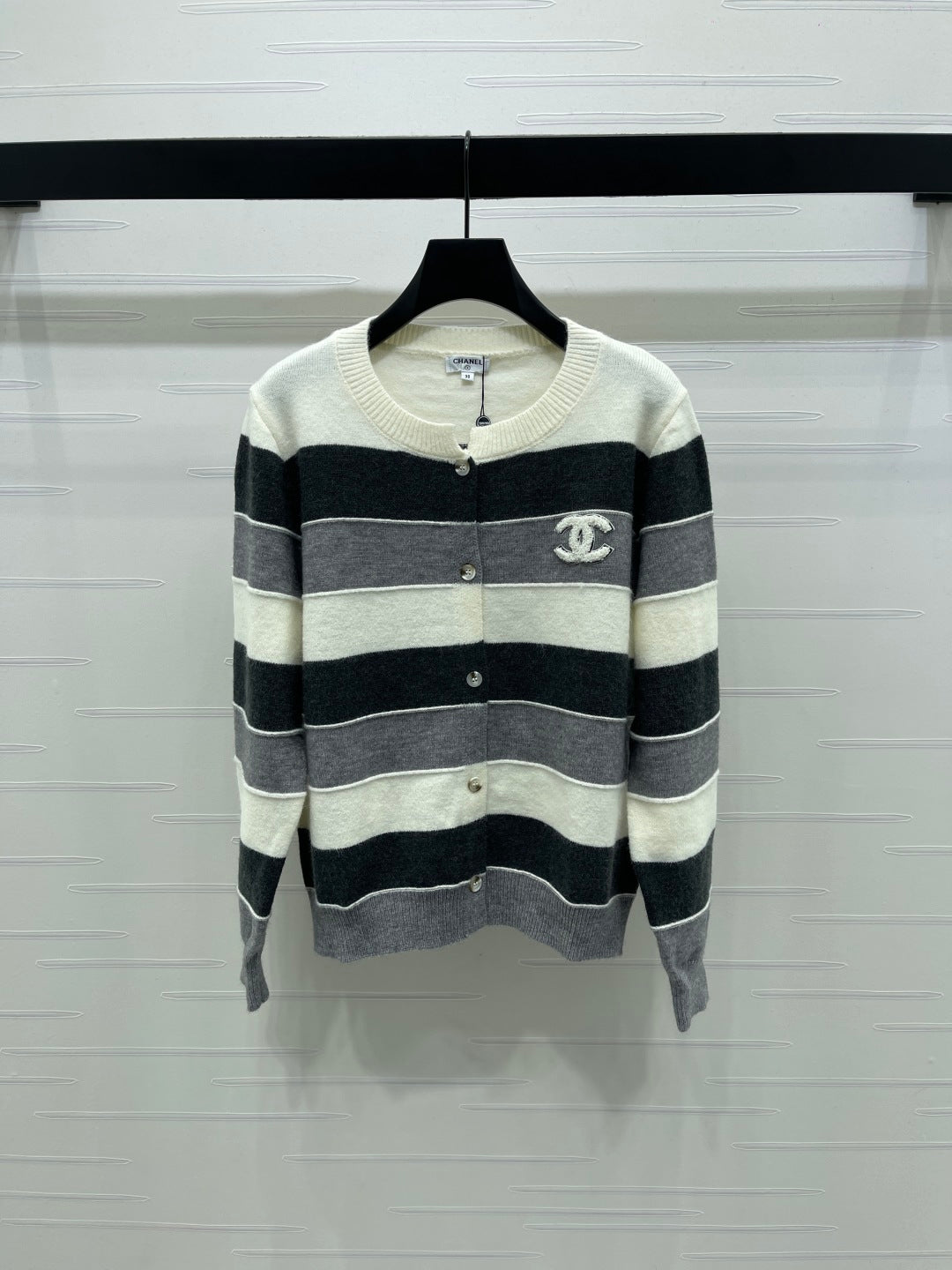 CC 25 Round-Neck Knitted Wool Cashmere Striped Cardigan