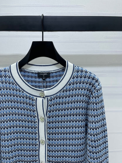 CC 25 Round Neck Knitted Wool Long-Sleeved Blue Cardigan
