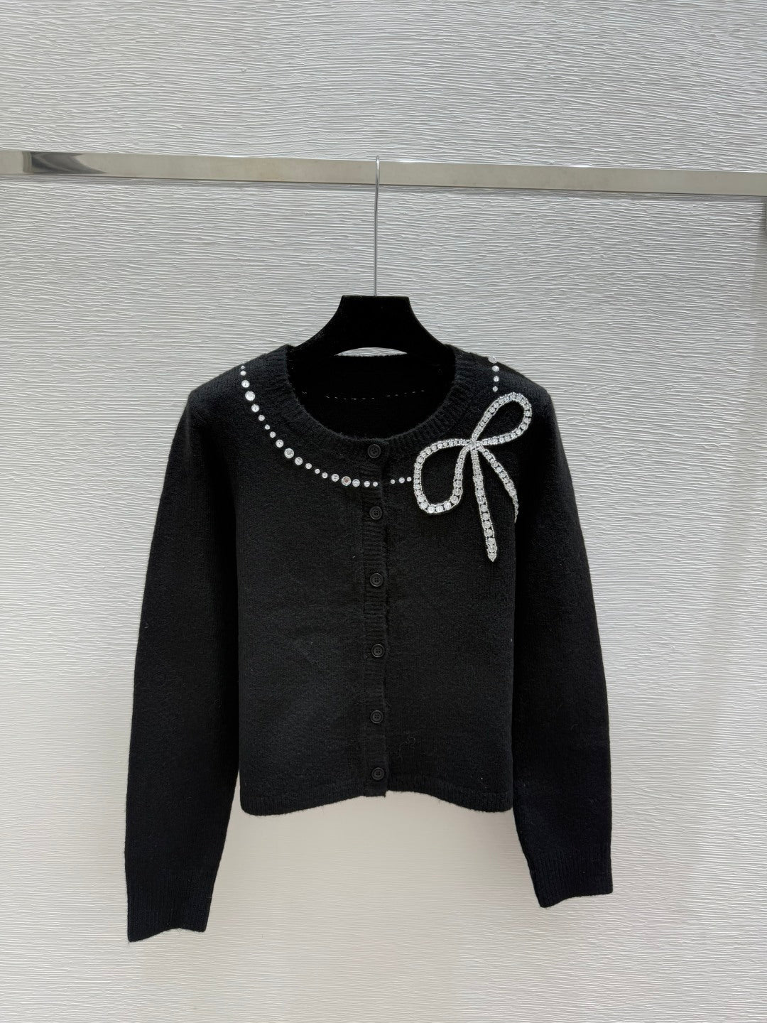 CC 25F Heavy Bow Beaded Round Neck Knit Wool Cashmere Long-Sleeved Cardigan