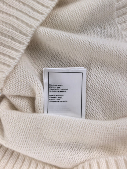 CC Small Crochet Flower Hollow Cream Alpaca Sling