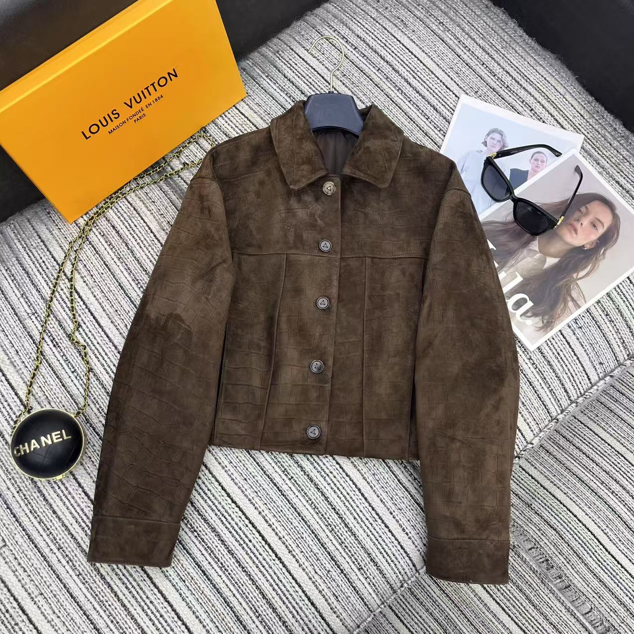 LV 25FW Crocodile Pattern Suede Lapel Jacket Dark Brown 302353