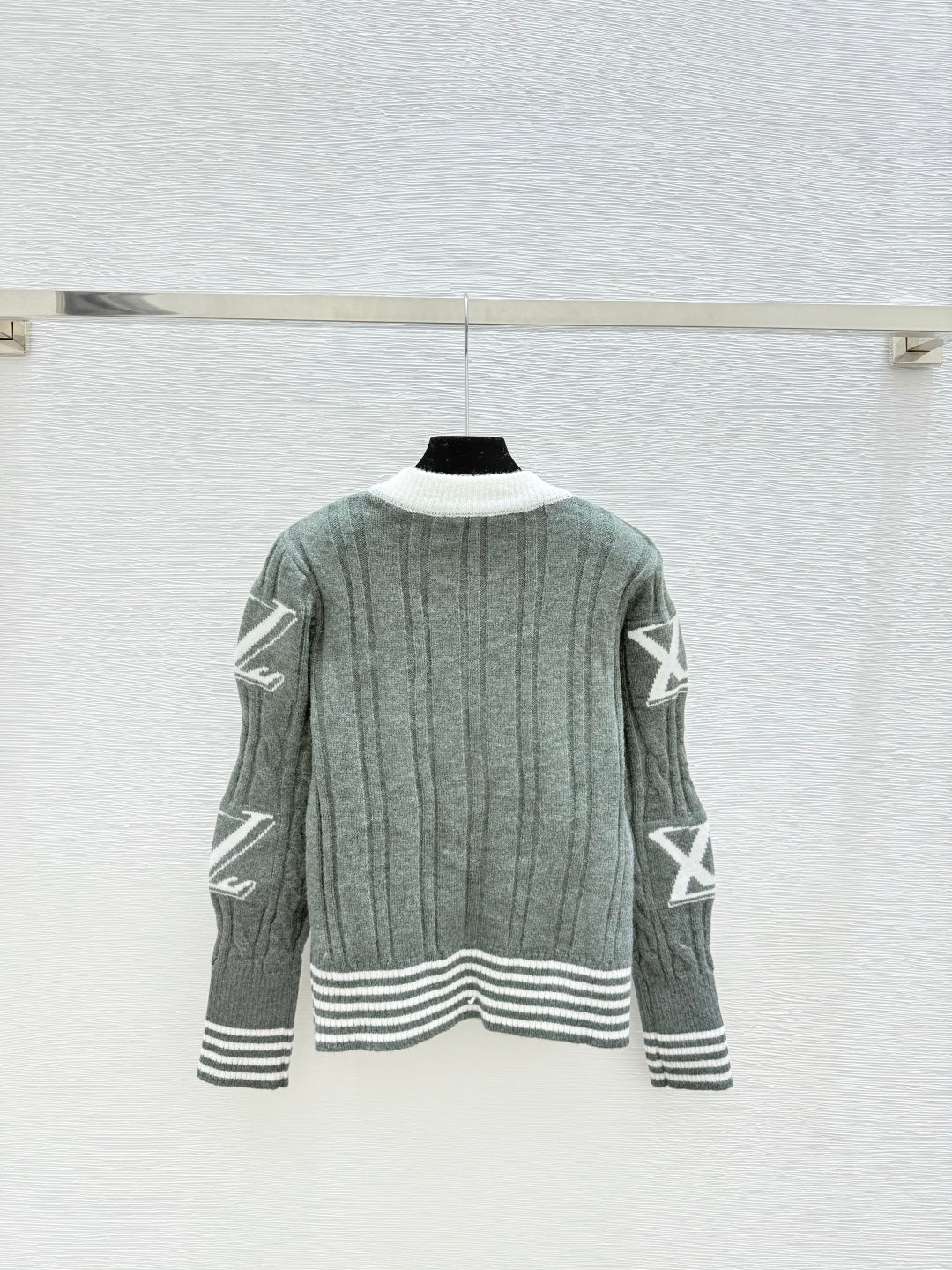 LV 25FW Contrast Color Striped Crewneck Knit Long Sleeve Wool Sweater