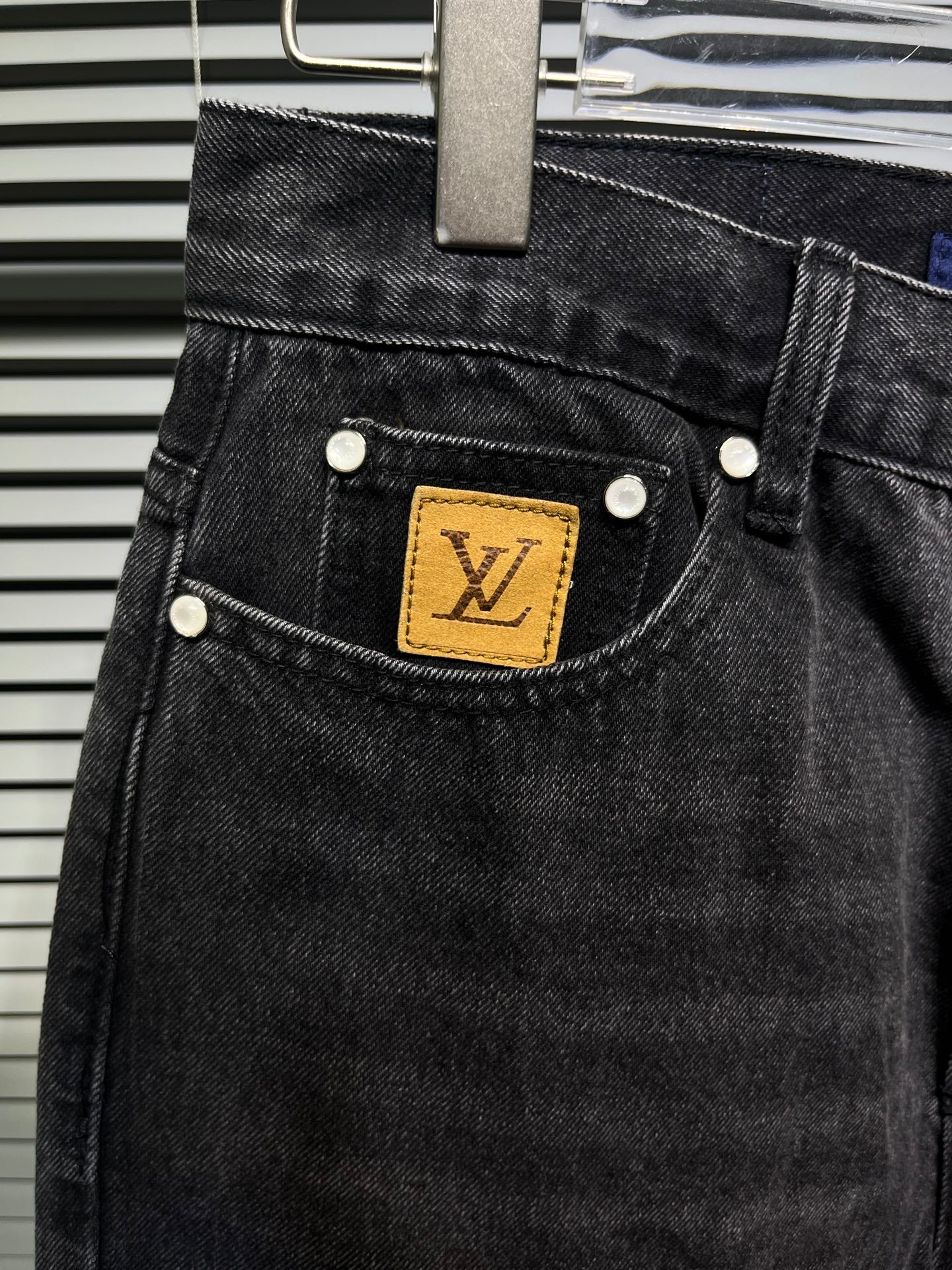 LV 26SS Denim Jeans 494201