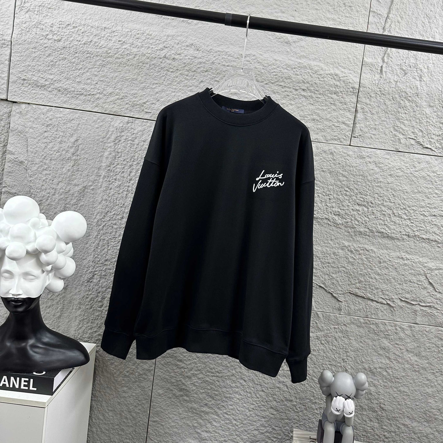 LV Long-Sleeve Crew Neck Sweatshirt 492263