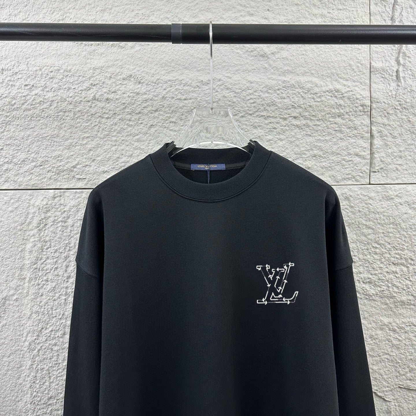LV Long-Sleeve Crew Neck Sweatshirt 492259