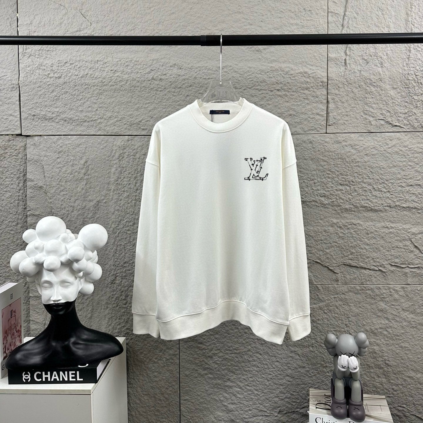 LV Long-Sleeve Crew Neck Sweatshirt 492257