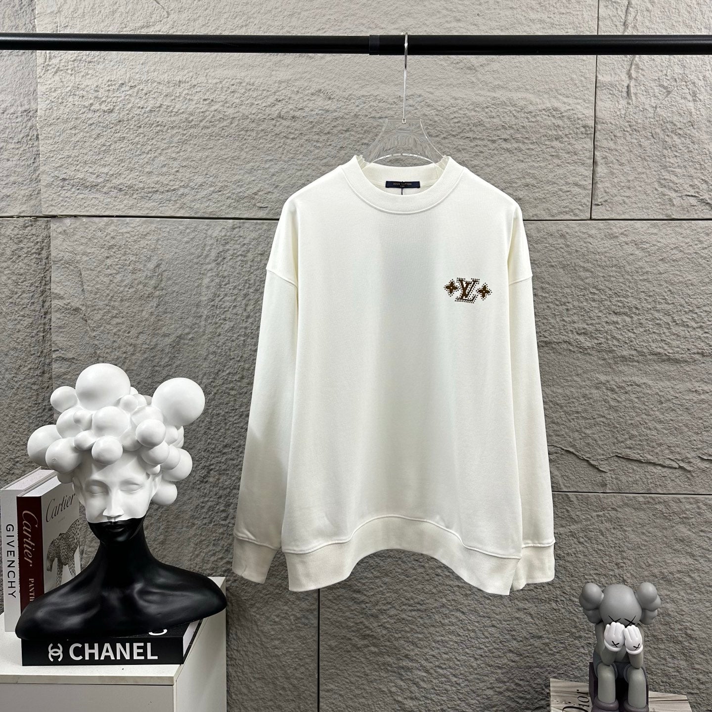 LV Long-Sleeve Crew Neck Sweatshirt 492231