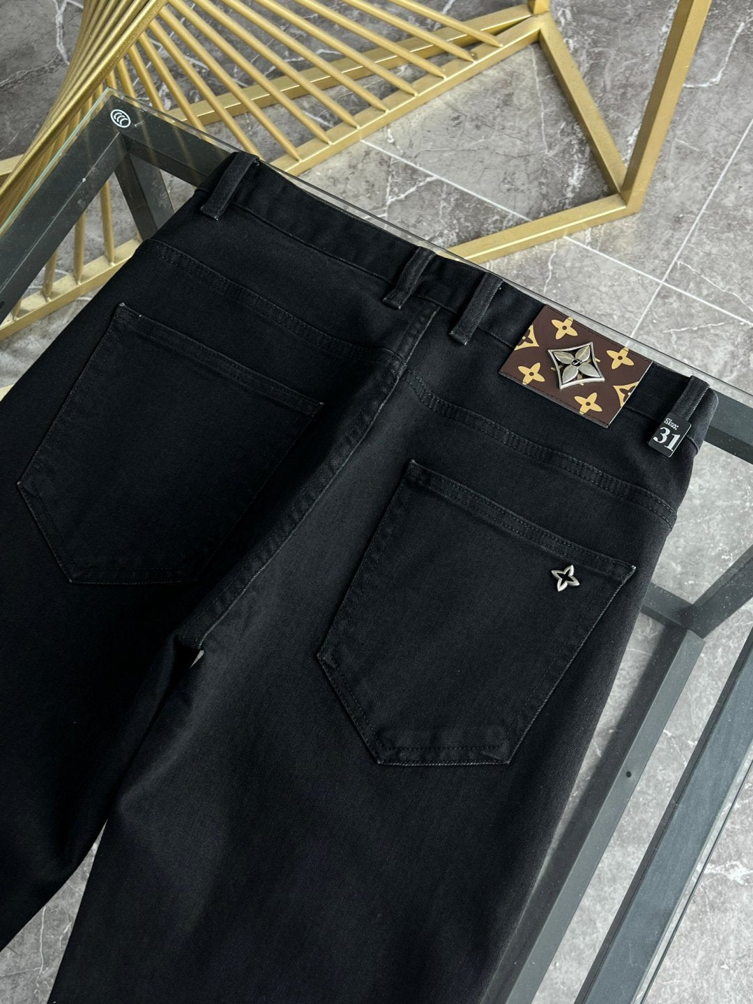 LV Fleece-lined and Thickened Jeans 492708