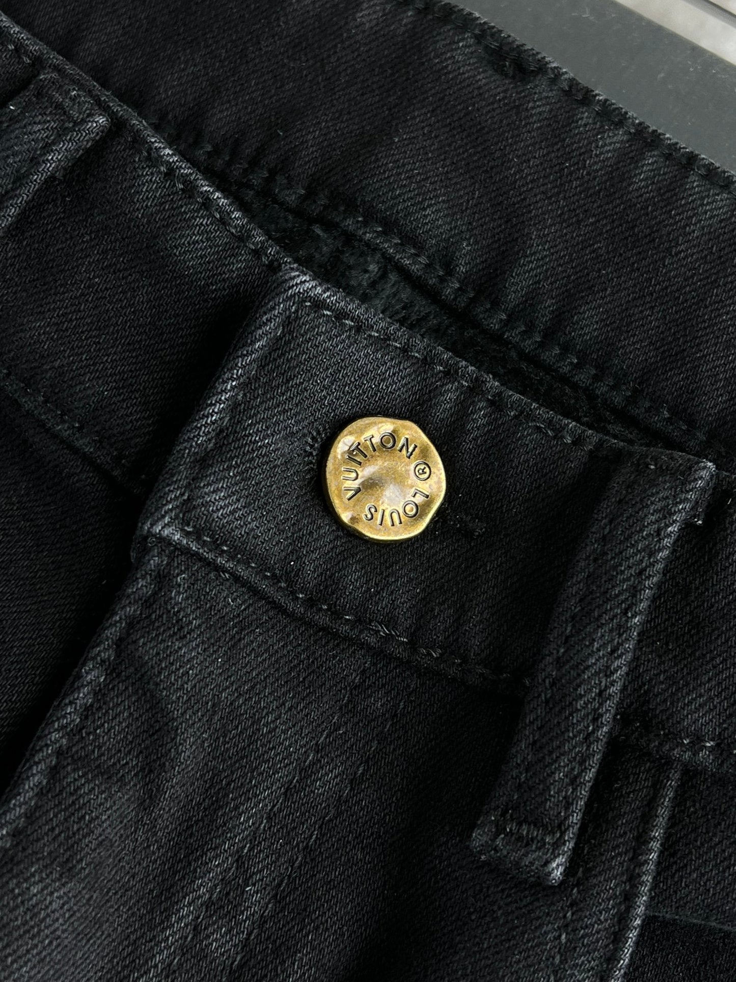 LV Fleece-lined and Thickened Jeans 492700