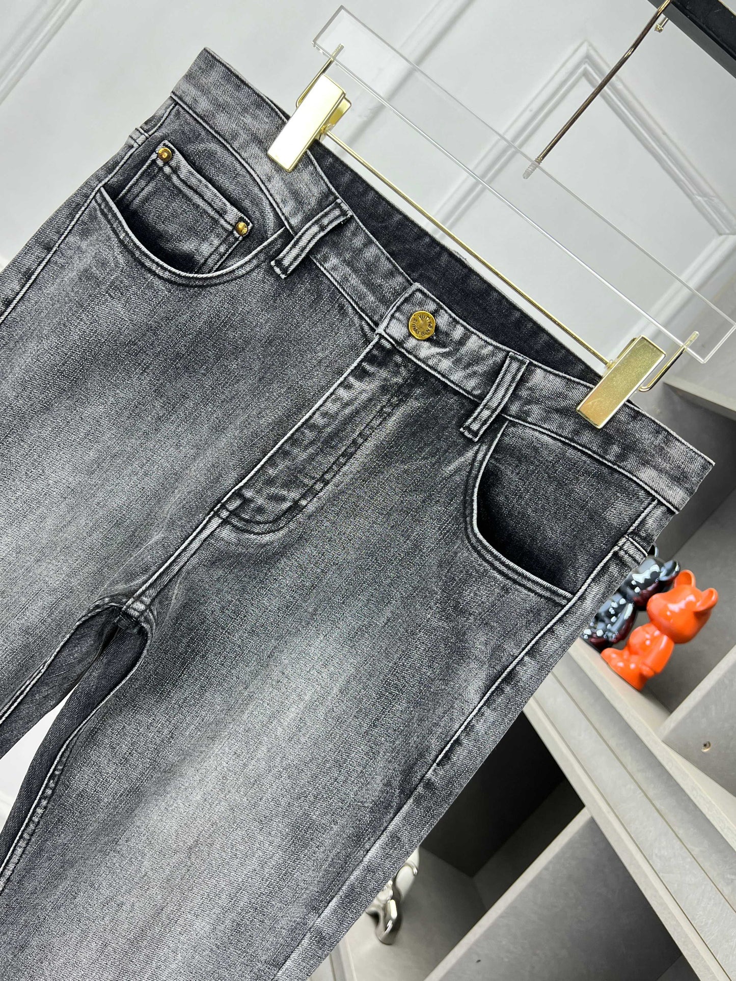 LV Gray Jeans 492678