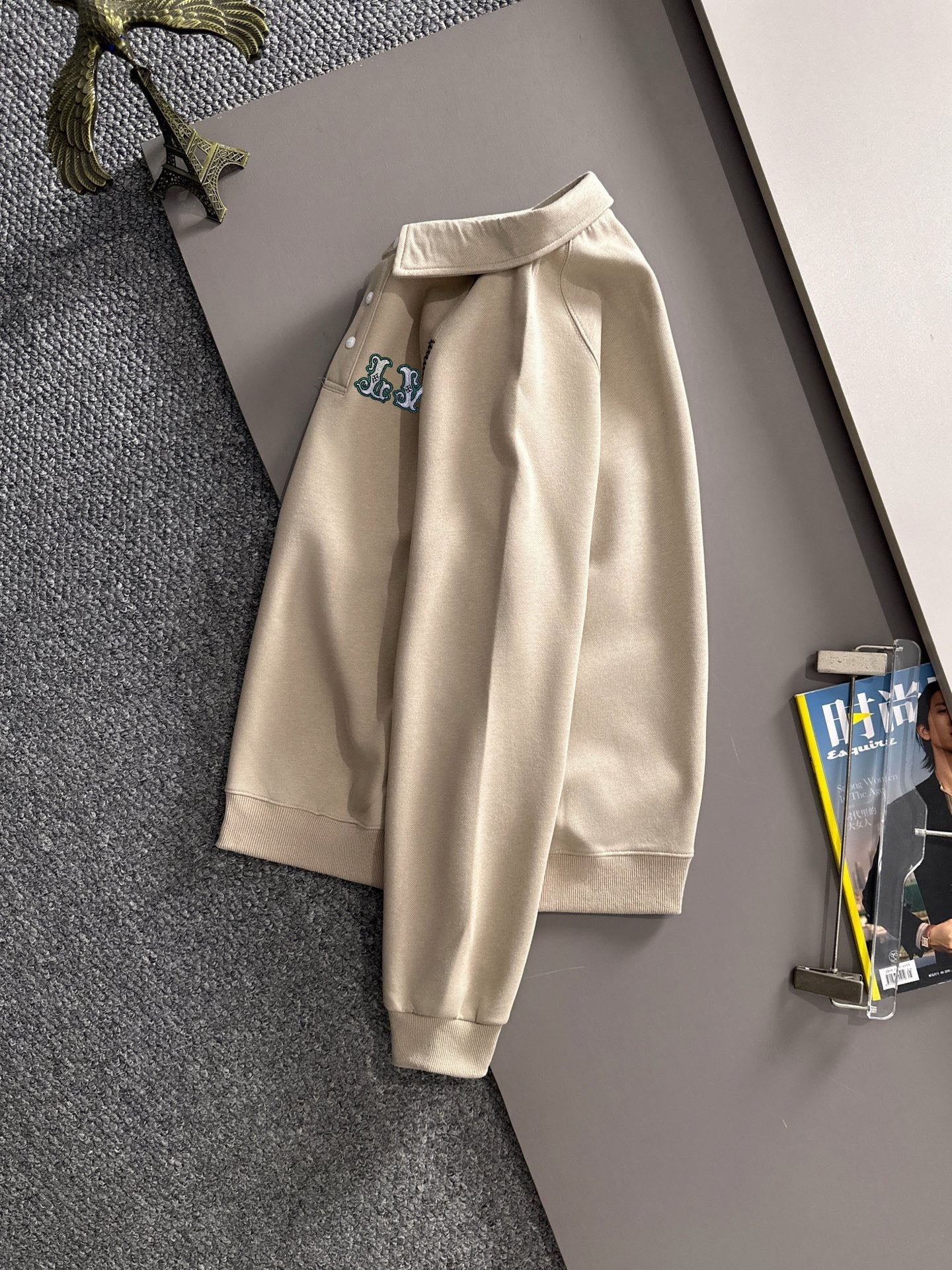 LV 25SS Lapel Sweatshirt Long Sleeve 494425