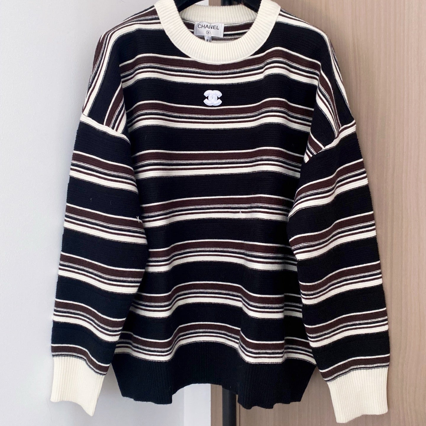 CHANEL TWO-TONE LONG-SLEEVE SHIRT BLACK IVORY 99240