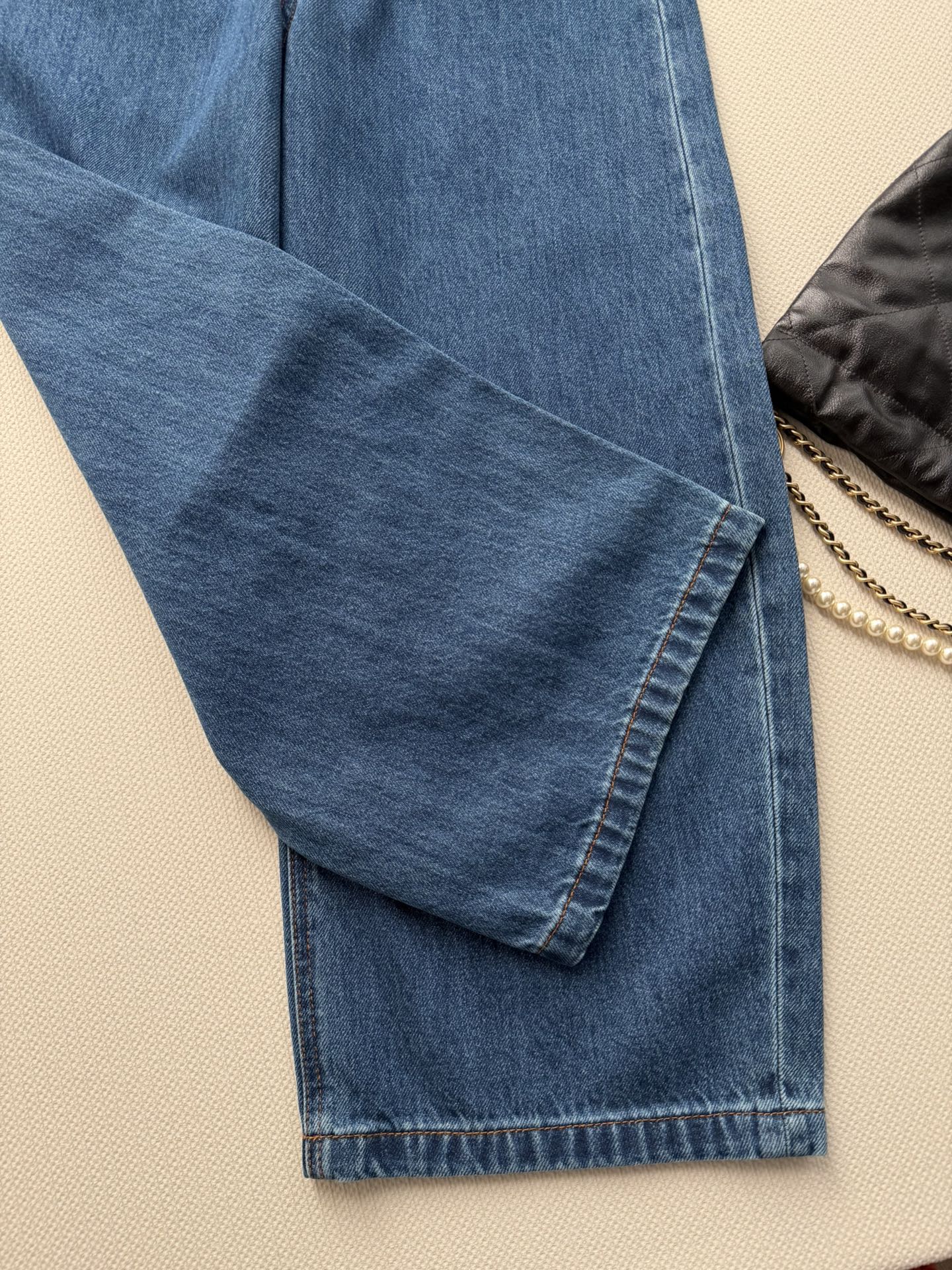 Celine 26ss High-Waisted Straight-Leg Blue Jeans