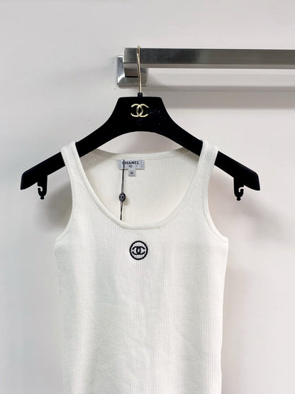 Chanel Two-Tone Vest White in Polyester 125481