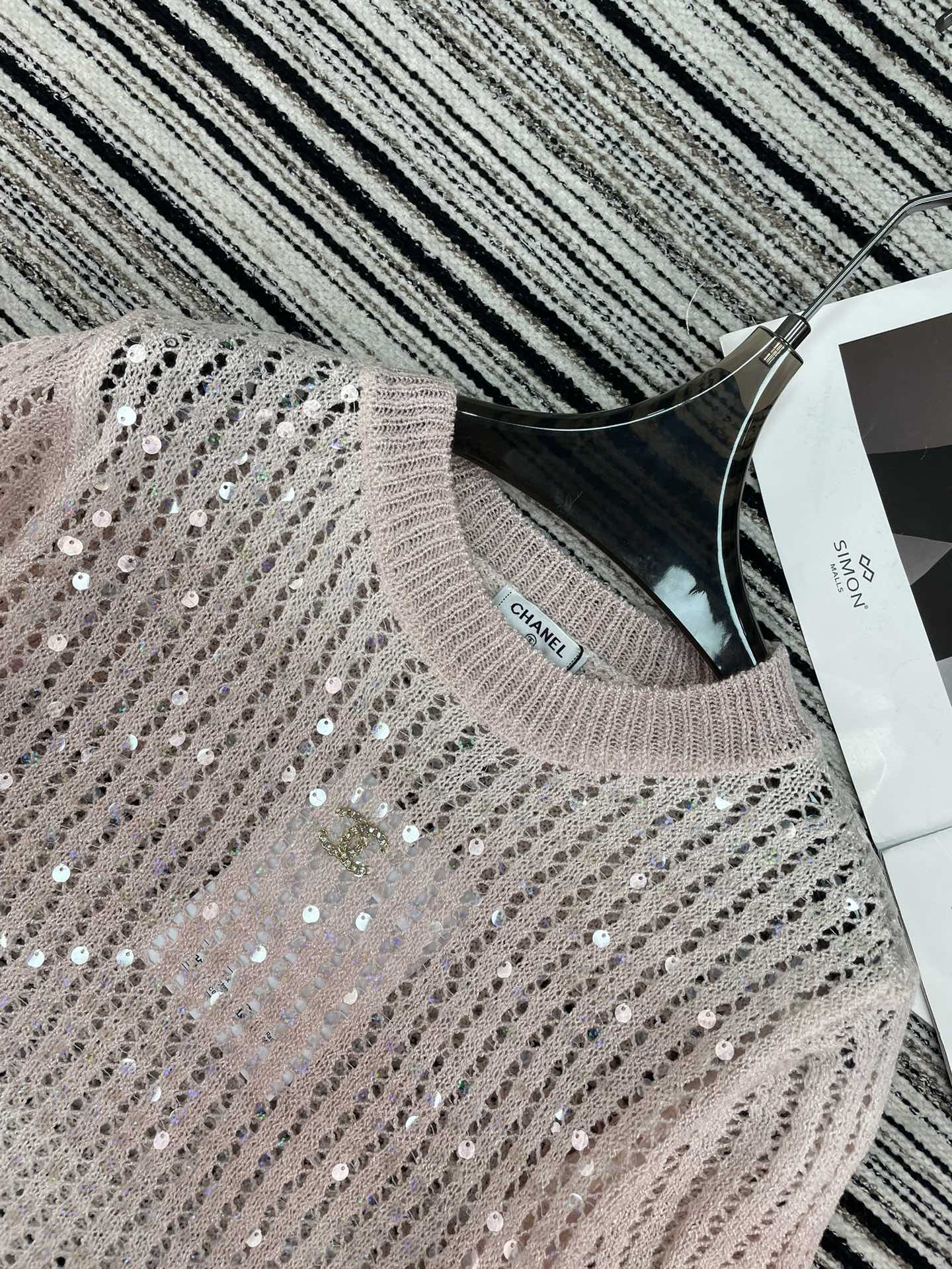 Chanel Knit Short-sleeve Pink in Wool 133523