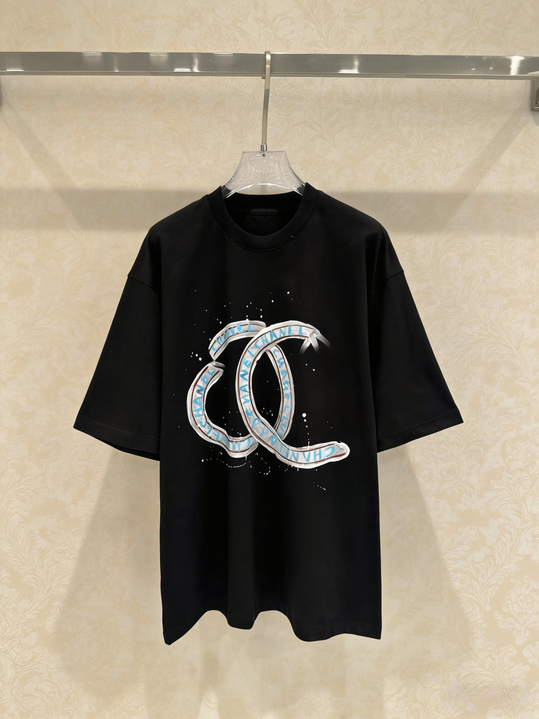 Chanel "CC" Letter Series Short-sleeved T-shirt Black in Cotton 127291
