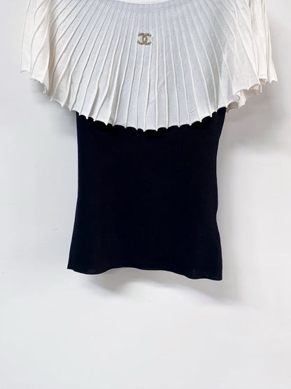 Chanel Two-Tone Vest Black White in Polyester 125433