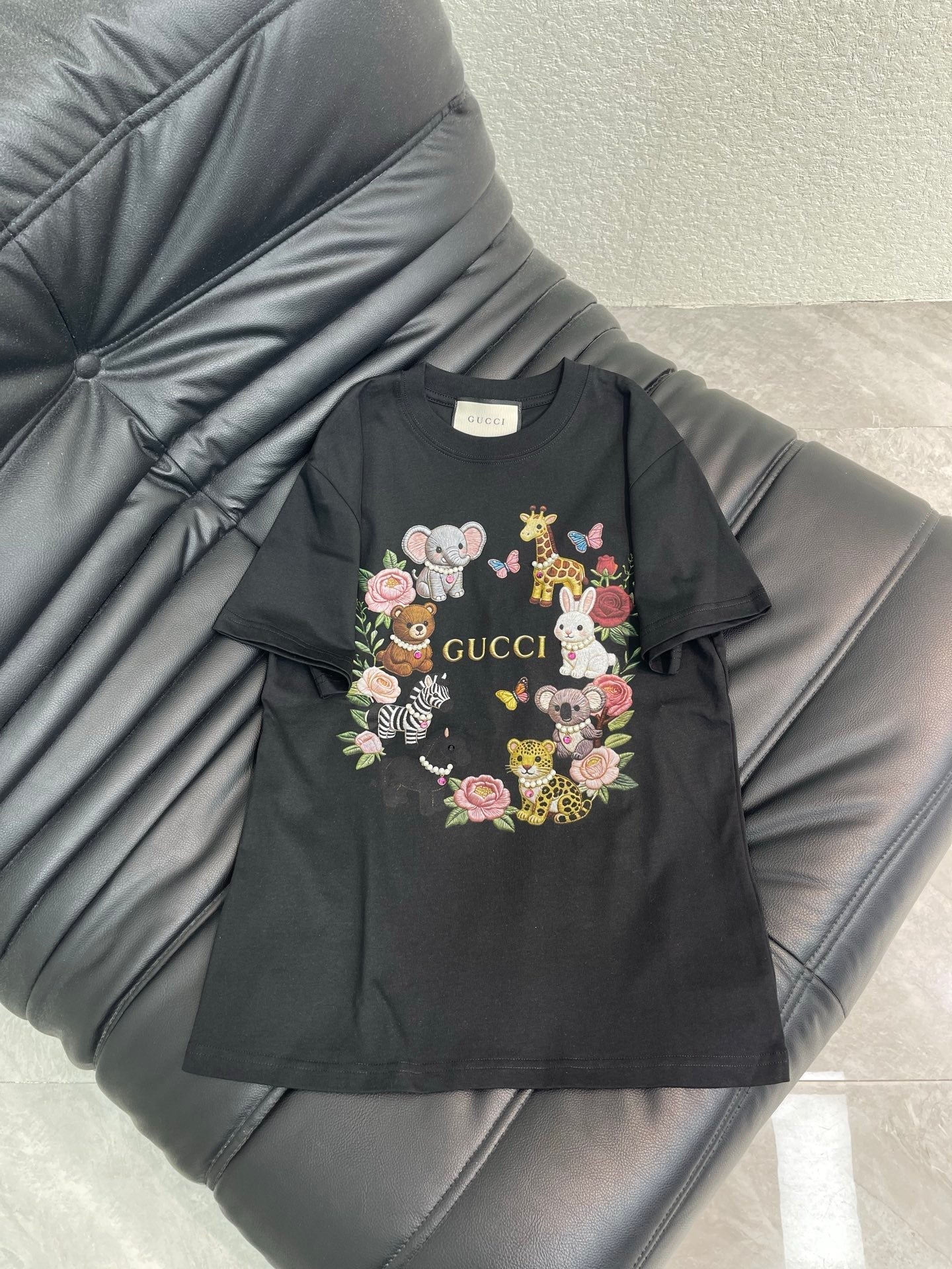 GG Duty Digital Print Animal Beaded Short-Sleeve T-Shirt in Cotton 154107