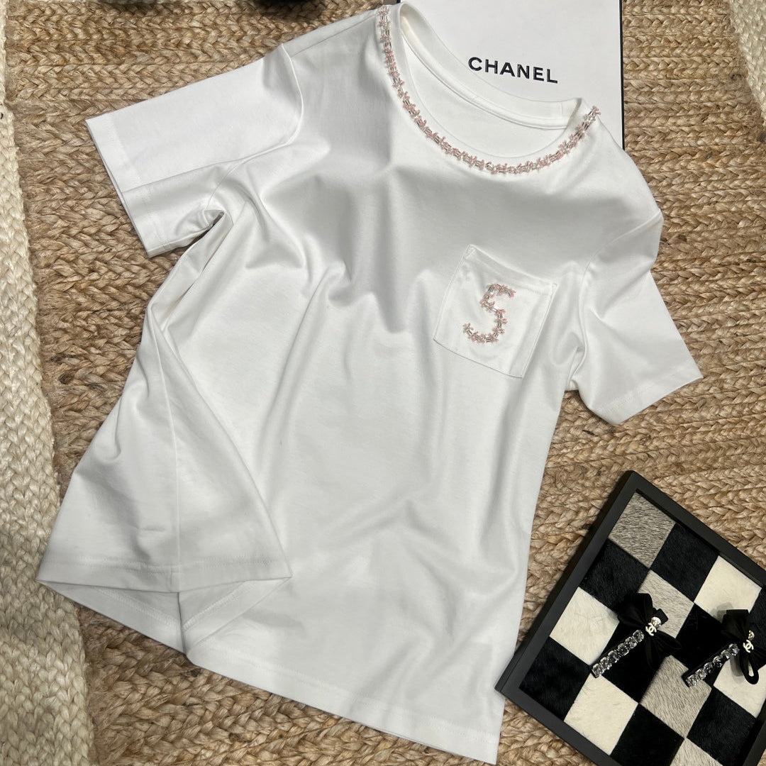 Chanel 25SS T-Shirt Matching Rhinestones White in Cotton 161779