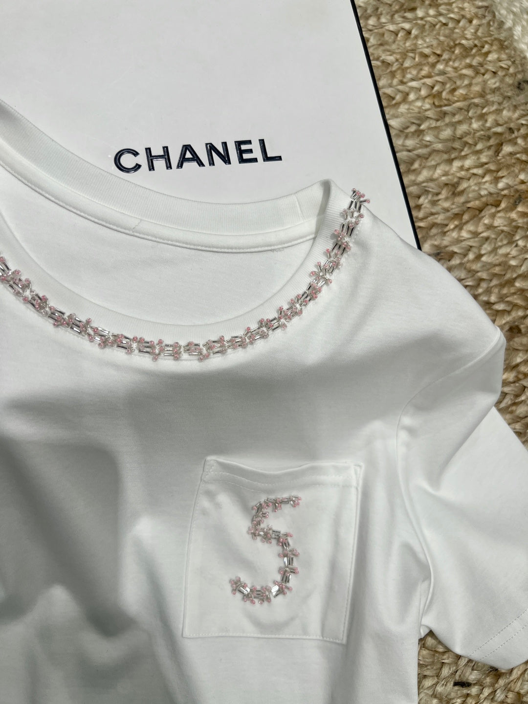Chanel 25SS T-Shirt Matching Rhinestones White in Cotton 161779
