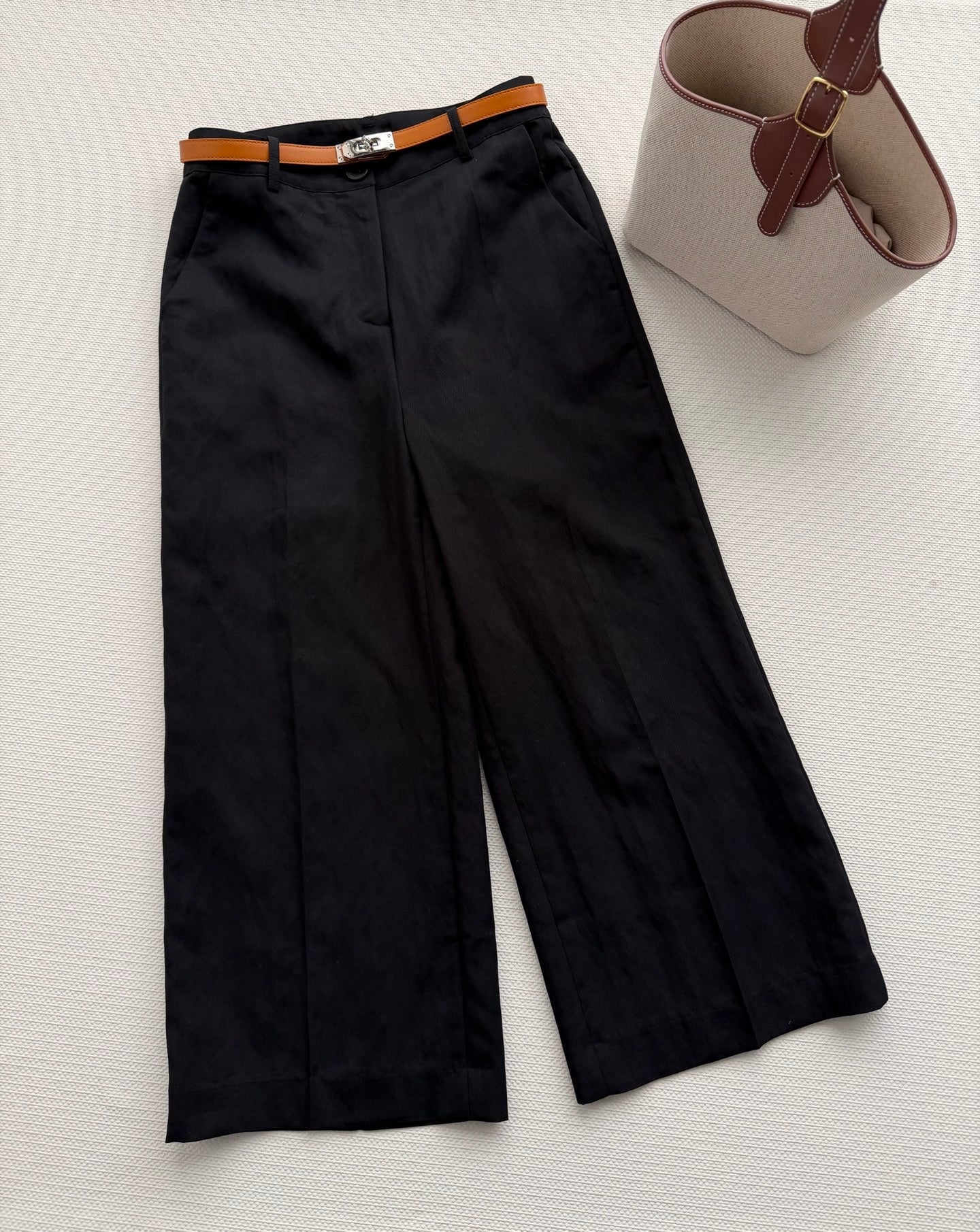 Hermes 26SS Cropped Wide-Leg Pants Black in Cotton 938210