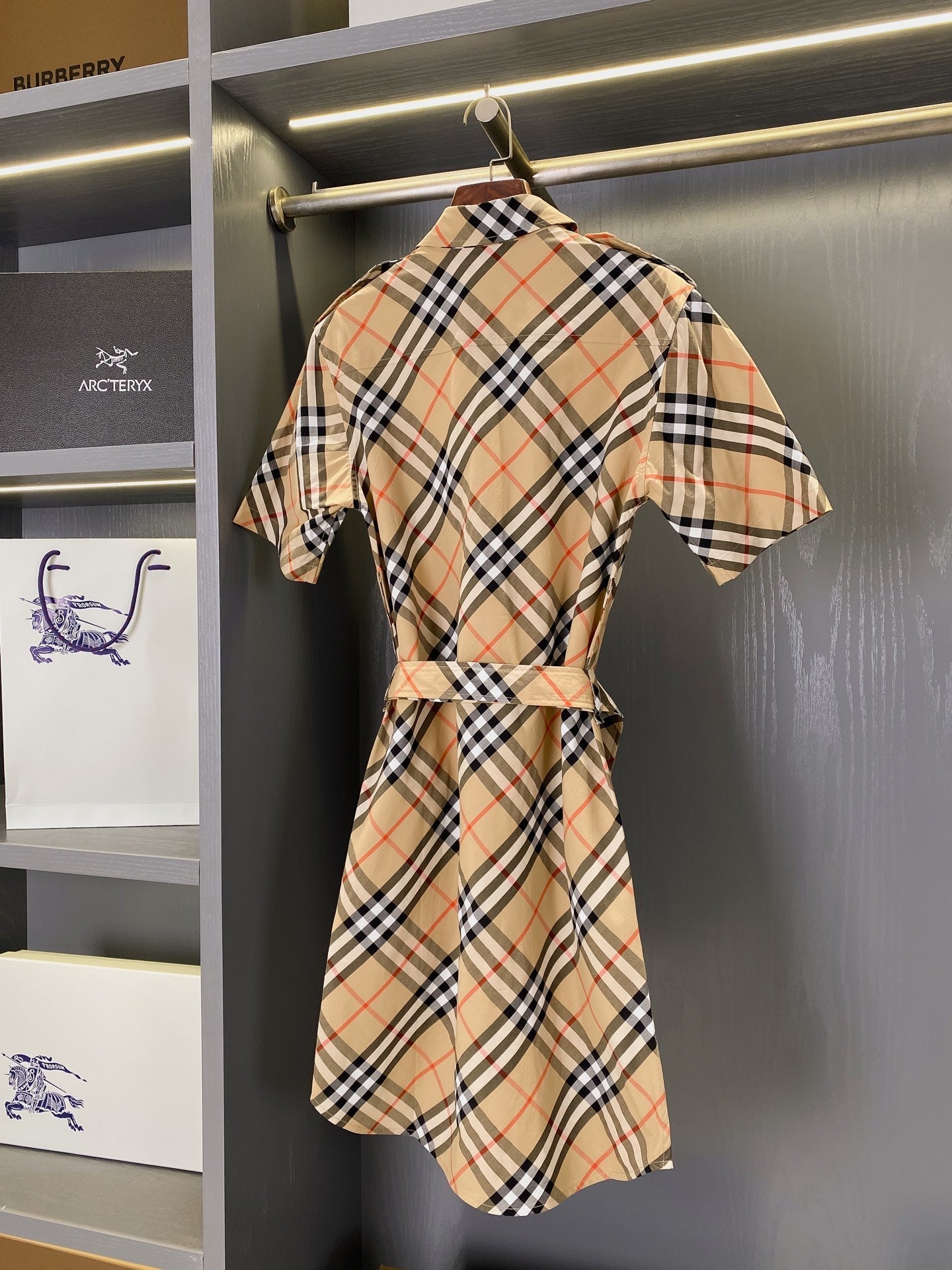 Burberry Short-sleeved Shirt Dress Beige Yellow in Twill Cotton 169205