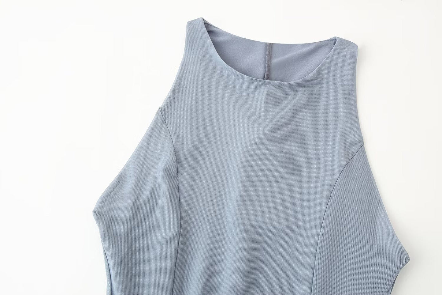 Vestido midi de red de seda con dobladillo ancho y corte entallado para mujer