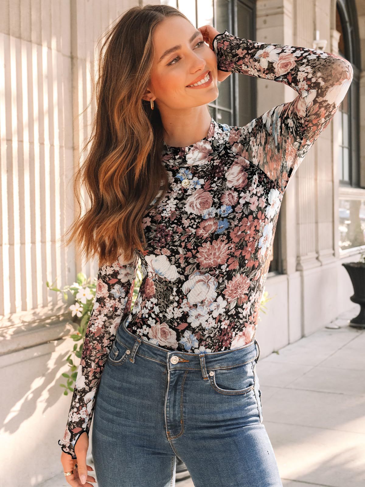 Camiseta de manga larga con cuello medio alto para mujer, top sexy de malla con estampado floral