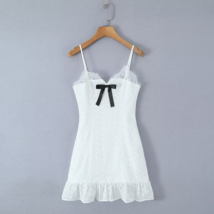 Vestido con escote en V, encaje, lazo en el pecho, tirantes, dulce, ajustado, con orejas de madera