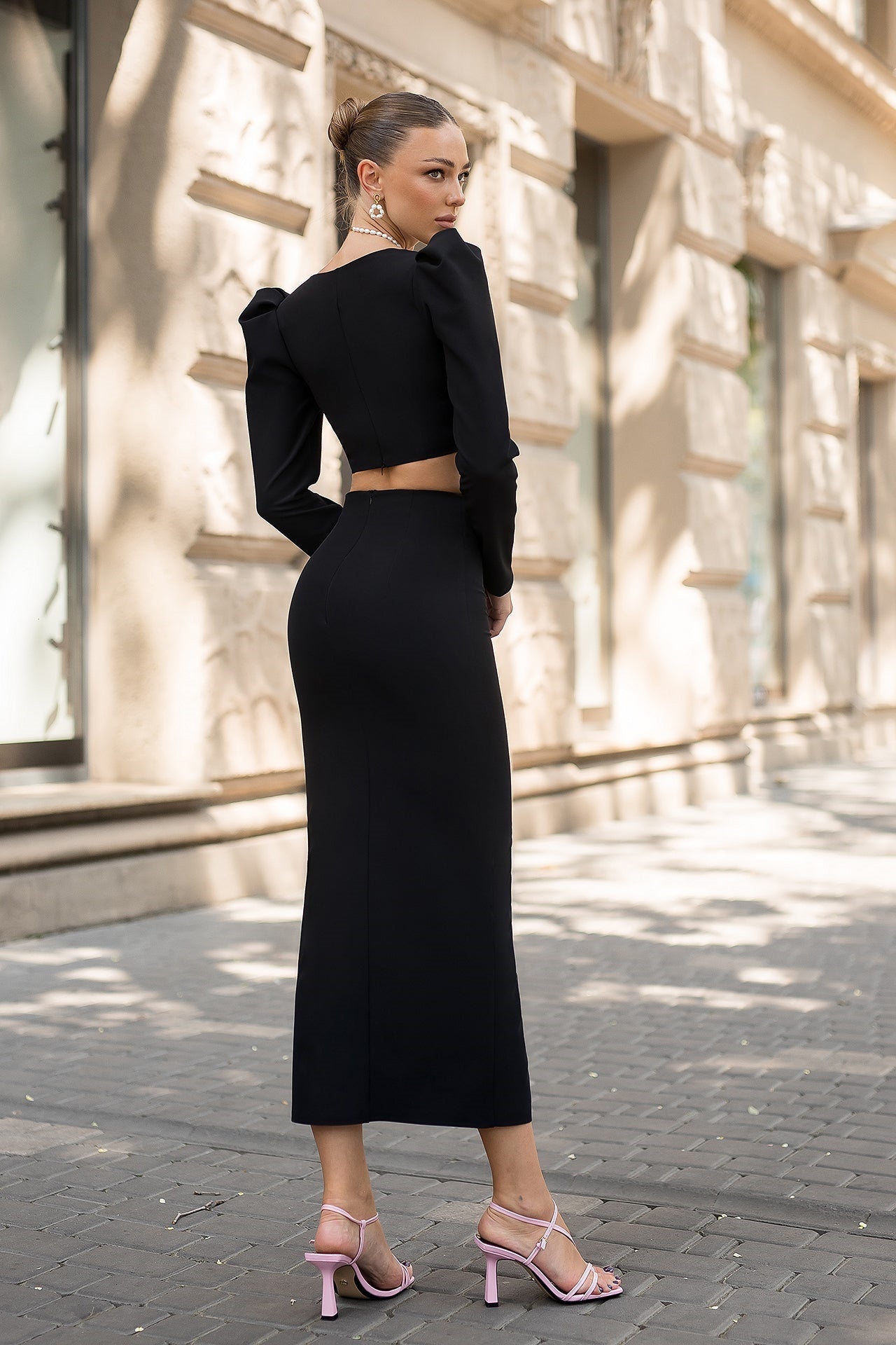 Conjunto de falda midi con mangas abullonadas Kelly 