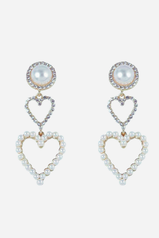 Pendientes de corazón con perlas en forma de bucle 