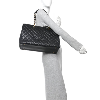 Caviar Quilted XL Grand Shopping Tote GST Black