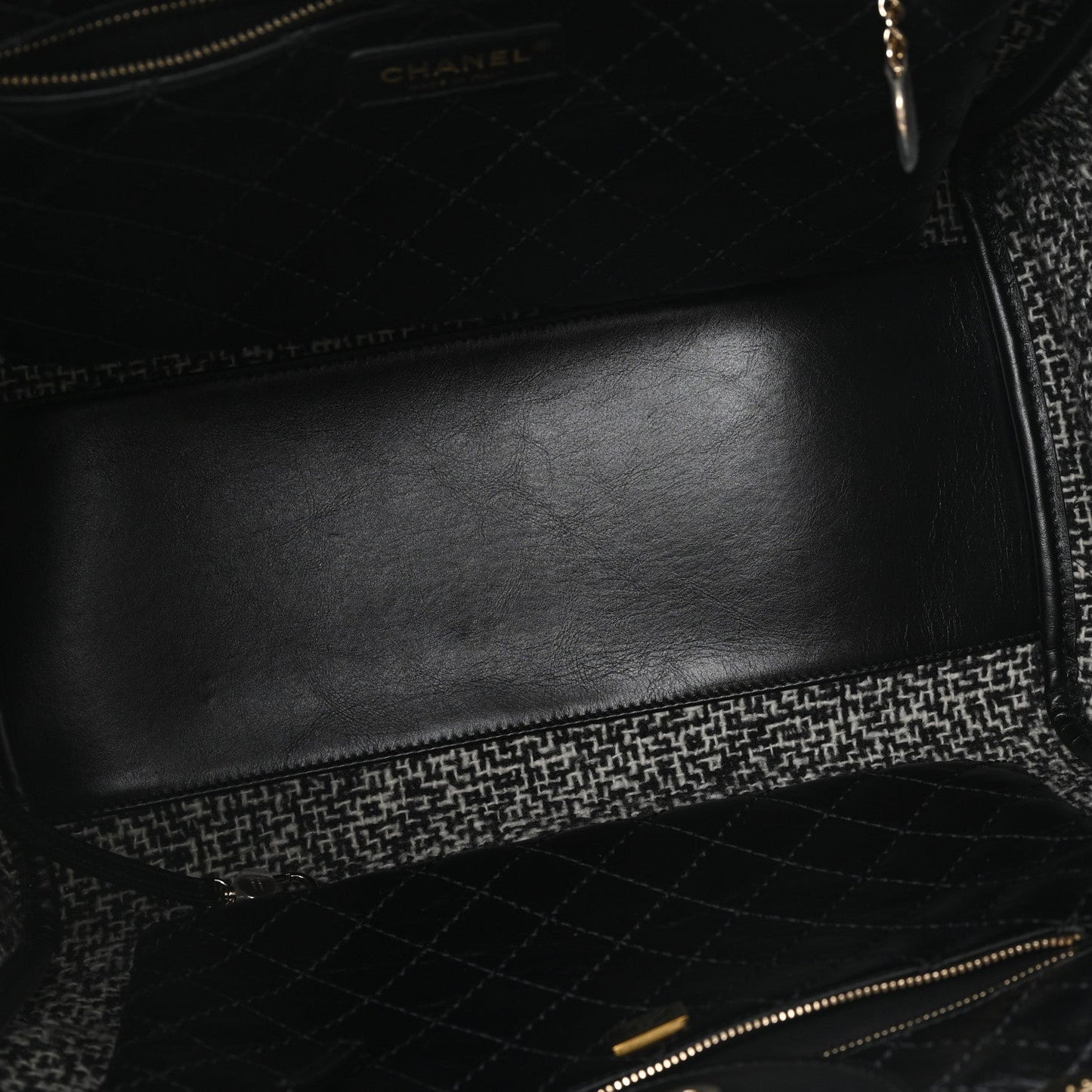 Calfskin Tweed Medium Deauville Tote Black Multicolor